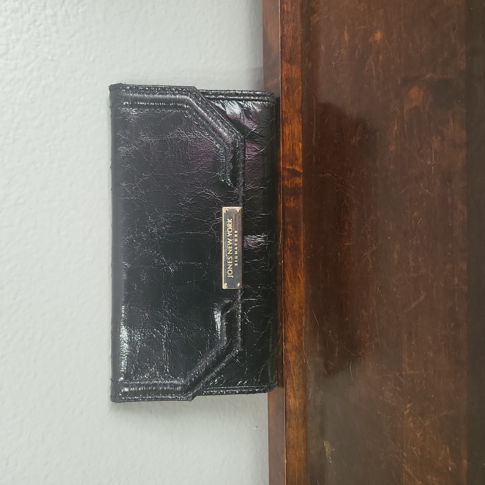 Jones New York Signature Wallet, black